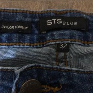 Size 32 low rise jeans